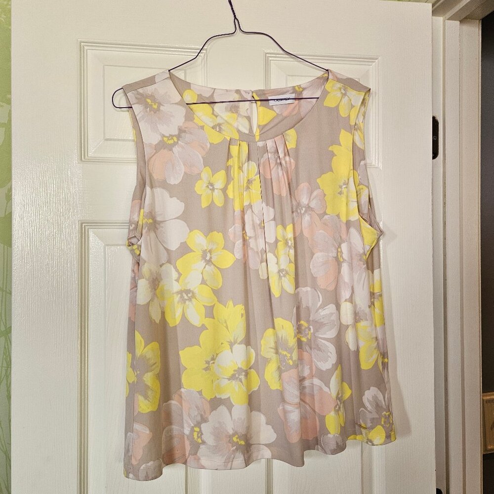 Calvin Klein Tan Yellow and Pink Floral Shell Sleeveless Shirt in XL